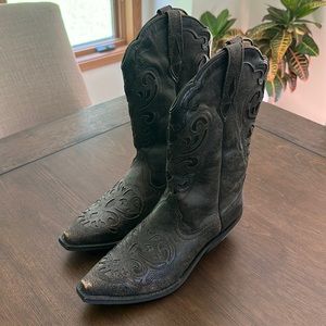 ROCKIN COUNTRY cowboy boots